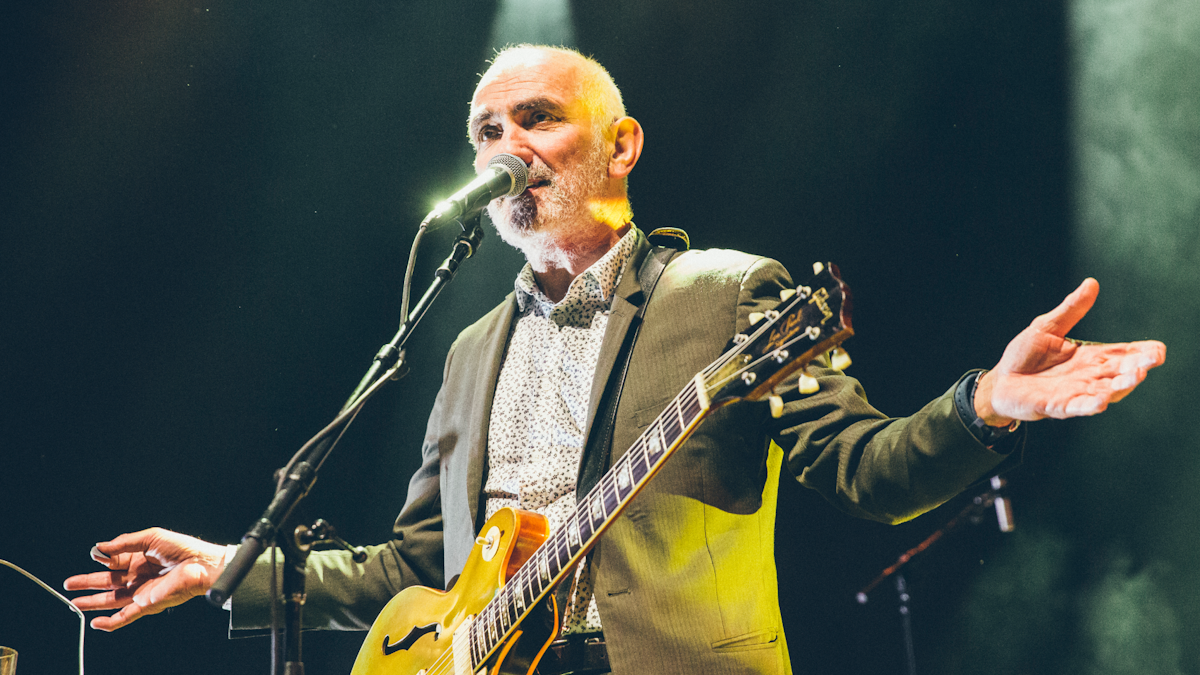 Paul Kelly Supporting 1